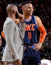 NBA雄鹿加时争议罚球绝杀凯尔特人终结六连胜登顶东部引热议